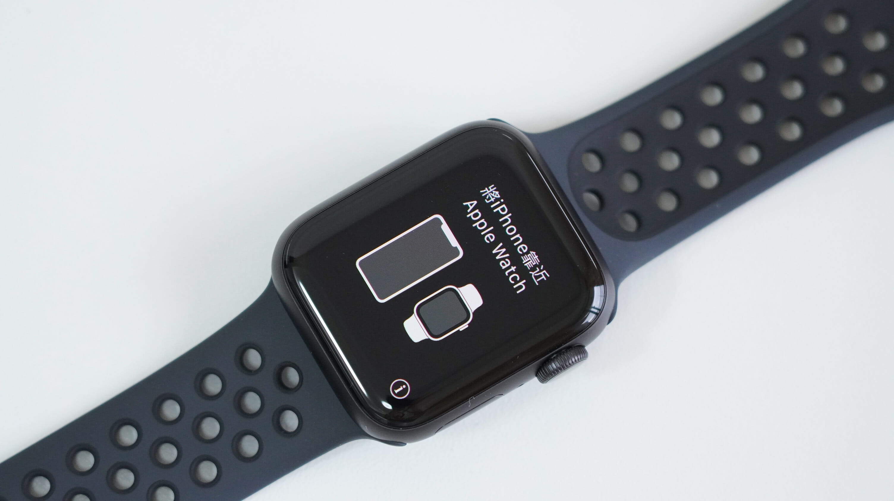 Apple Watch Nike Series 6 (40mm) 外観レビュー【はじめてのApple 